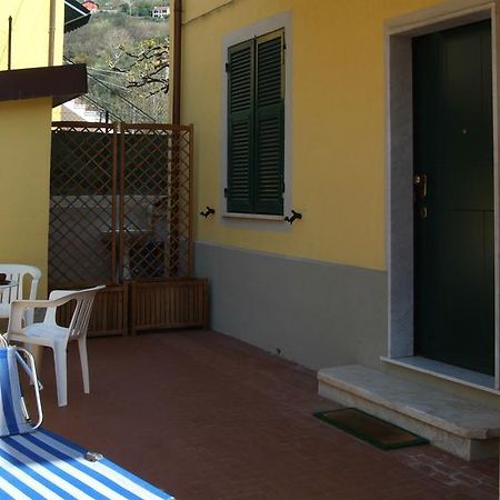 La Casa Delle Rose Room With Air Conditioning Специя Екстериор снимка